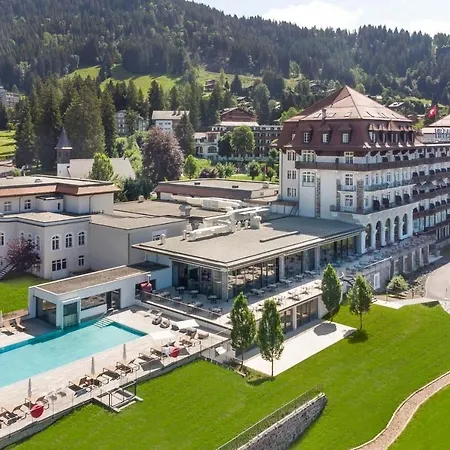 Palace Hotel 5*