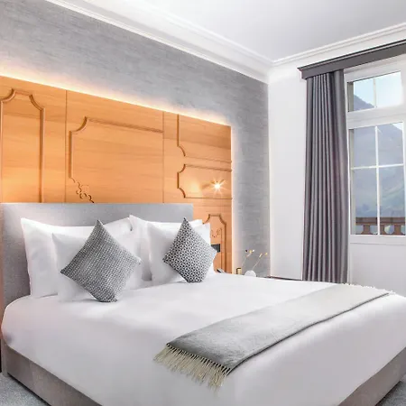 Palace Hotel 5*