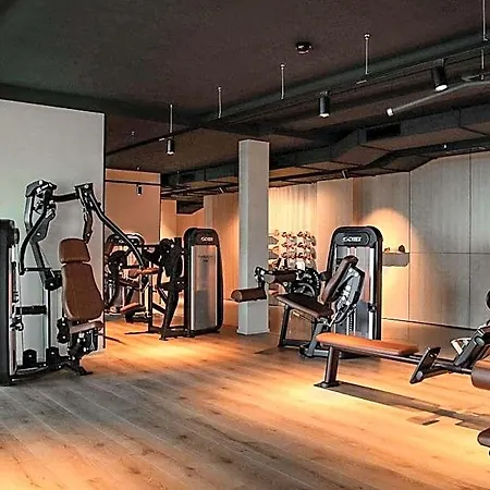 Palace 5*