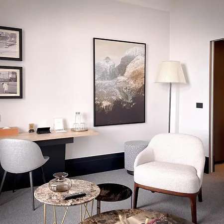 Palace 5*